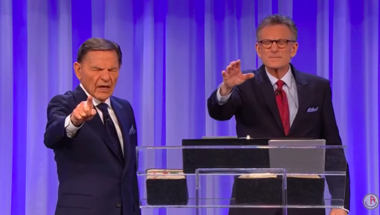 After ‘healing’ Coronavirus through television, Christian scamvangelist ‘demands’ God to ‘destroy’ it, declares pandemic ‘finished’. Watch video