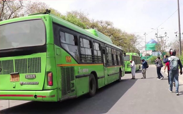 Muslim clerics of Tablighi Jamaat exhibiting symptoms of COVID-19 found spitting out on roads from buses