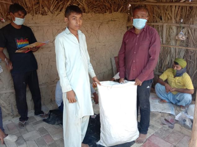 Coronavirus: RSS distributes rice, wheat and essential items to Pak Hindus