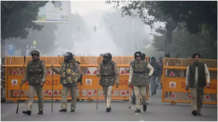 Delhi Police increase security ahead of Friday prayers