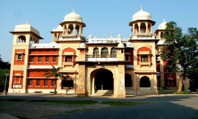 Allahabad University professor suspended by Vice Chancellor