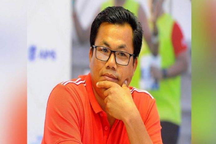 SpiceJet to provide free air ambulance for boxer Dingko Singh from Imphal to Delhi for cancer treatment