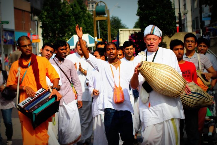 Liberals equate ISKCON with Tablighi Jamaat after ISKCON devotees get infected with Wuhan Coronavirus in the UK