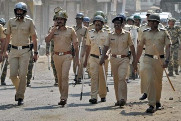 Maharashtra cop who nabbed 21 foreign nationals who attended the Nizamuddin Markaz tests positive for Coronavirus