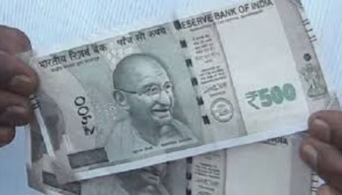 Lucknow residents believe ₹500 currency note was kept to spread Coronavirus