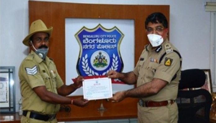 Bengaluru cop delivers medicine to a cancer patient after a 960 km journey