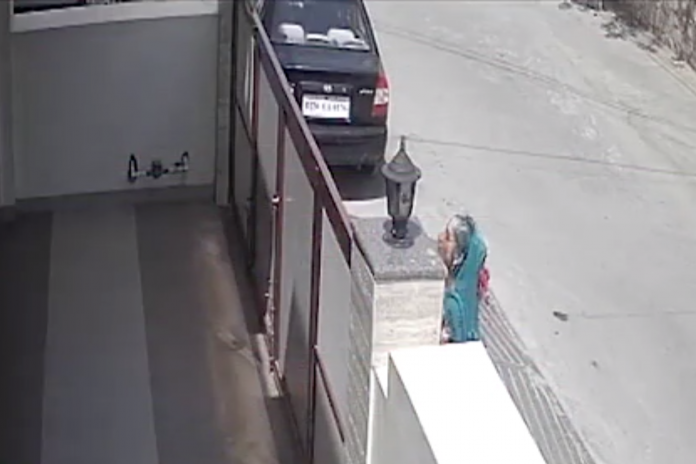 Women spitting inside houses in a posh locality in Kota caught on camera