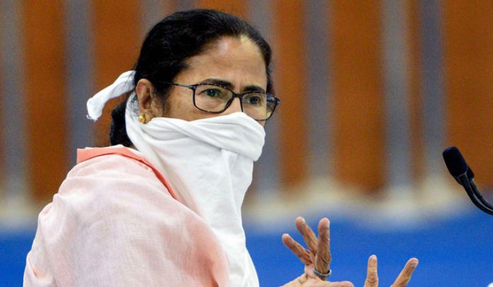 Netizens mock Mamata Banerjee on Aajtak report claiming she extended the state lockdown till April 40th