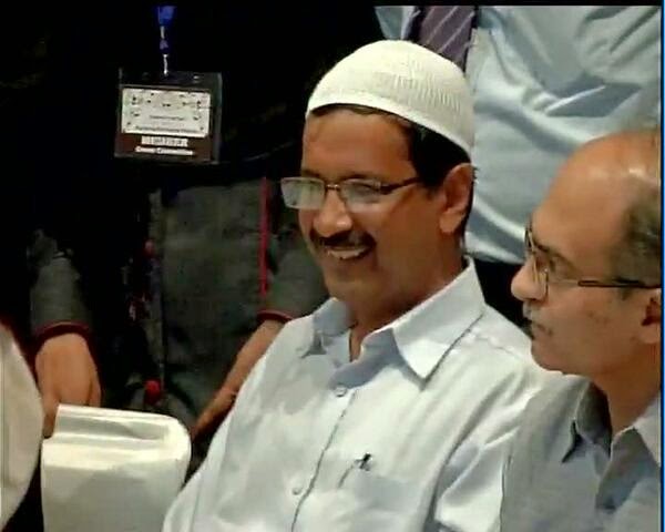 Islamists attack Delhi CM Arvind Kejriwal after he asks them to stay at home on Shab-e-Baraat