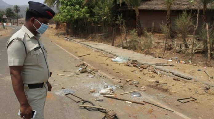 BJP sarpanch of Gadchinchle where the mob lynching of 2 sadhus took place, threatened on the suspicion of leaking information to the police