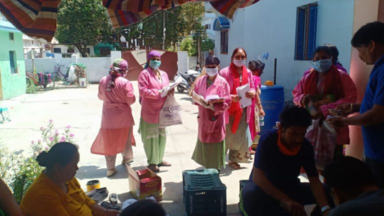Uttar Pradesh: Complaint filed against quarantined members of the Muslim community in Mau for threatening and misbehaving with ASHA workers