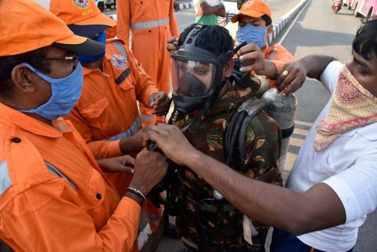 Vishakapatnam gas leak tragedy: NDRF evacuates 1500 people, 800 admitted  in hospitals, says Director-General