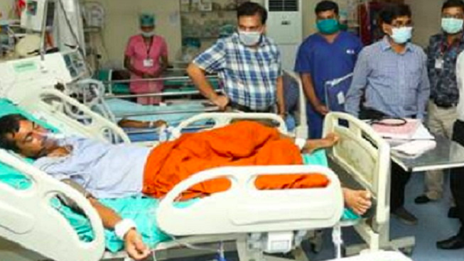 7 workers at a plant in Chhattisgarh's Raigarh have been hospitalised after an alleged gas leak incident