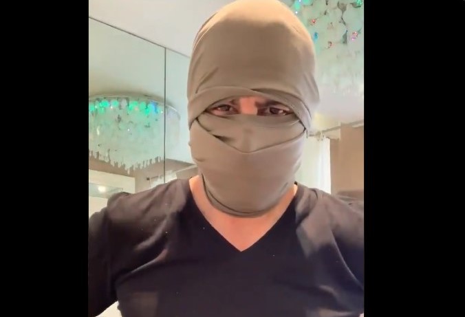 ‘Protesters’ in USA use mask making tutorial by Indian actor Ronit Roy to avoid face detection while protesting the death of George Floyd