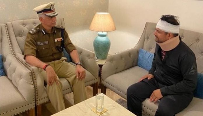 Delhi Anti-Hindu Riots: ACP Anuj Kumar, who was hit on the head, promoted to the post of Addl. CP