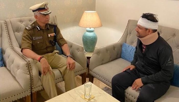 ACP Anuj Kumar who was hit on the head in the Delhi riots elevated to the post of Additional Deputy Commissioner