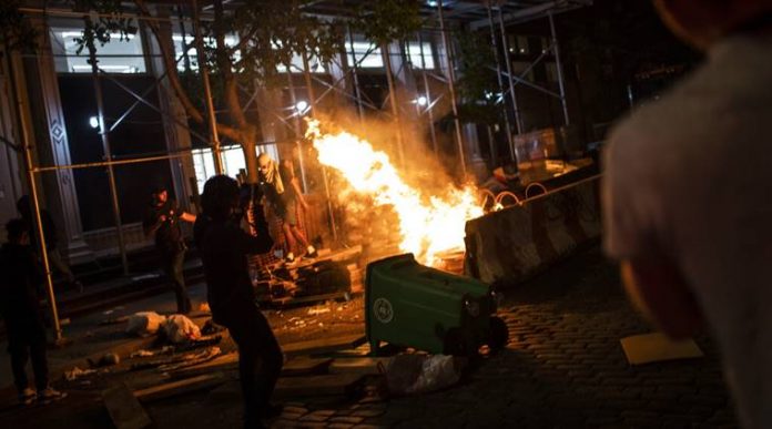 Liberals in the USA incited riots after the death of George Floyd