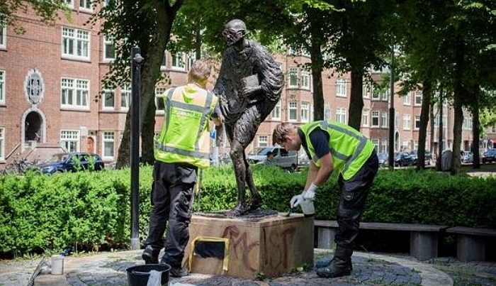 Mahatma Gandhi statue in Amsterdam vandalised amid BlackLivesMatter protests, ‘racist’ written on it by unknown miscreants
