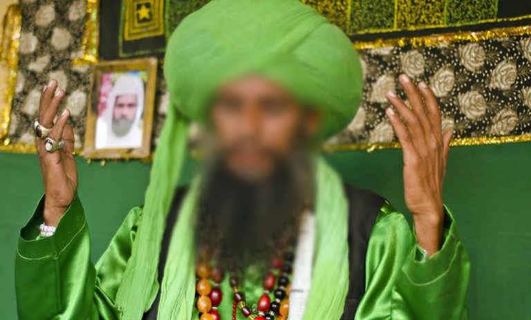 Madhya Pradesh: One Aslam, who ‘healed’ people by kissing their hands dies of coronavirus, infects 19 others