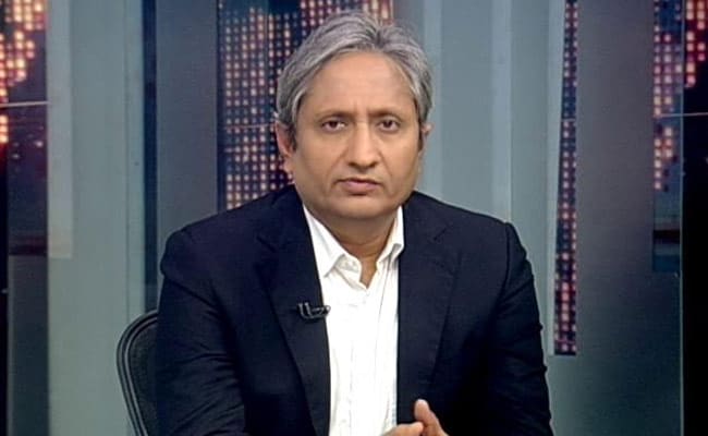 NDTV journalist Ravish Kumar tries to shield Dr Anwar, accused in the horrifying murder of Dilbar Negi during the anti-CAA riots in Delhi