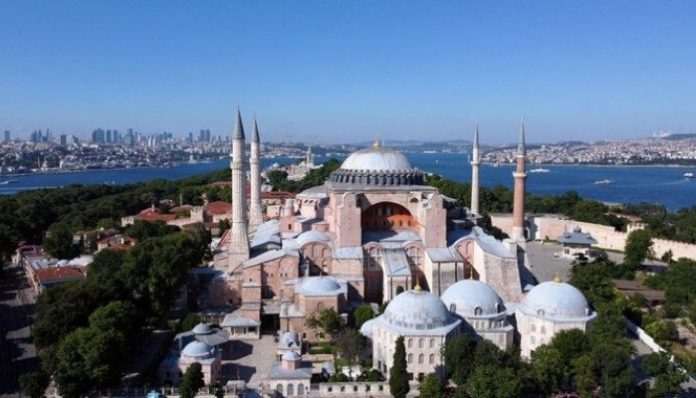 Turkey: 1500-year-old Catherdal Hagia Sophia converted to a mosque