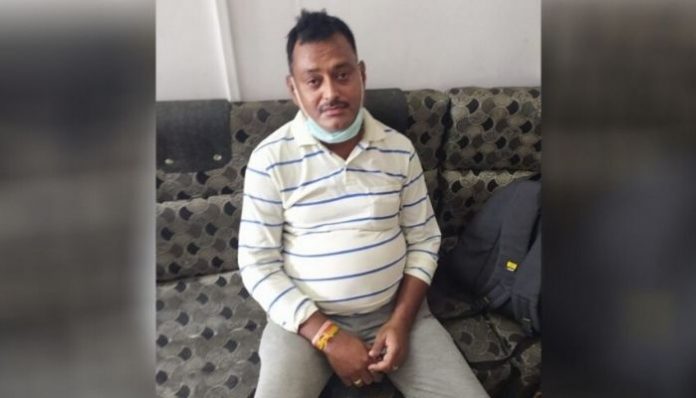 Vikas Dubey Encounter: Father of martyred constable thanks UP police