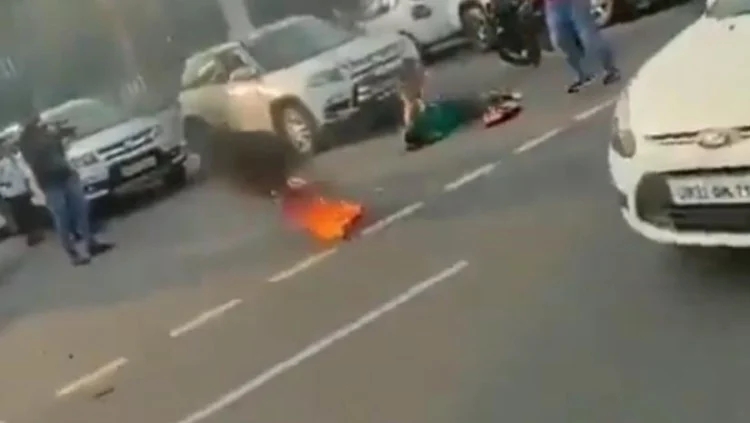 AIMIM leader Kadir Khan, Congress leader Anup Patel instigated mother-daughter duo from Amethi to set themselves on fire in front of Yogi Adityanath’s office