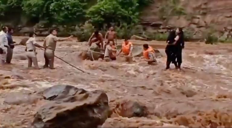 Two girls get trapped in raging Pench river in Madhya Pradesh while taking selfies, rescued by police and locals