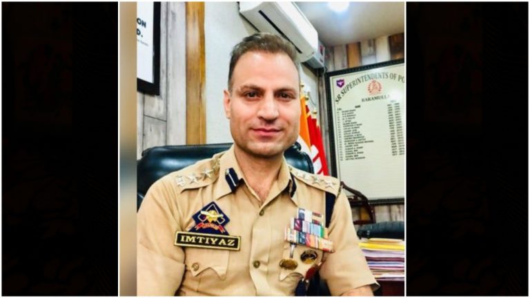 Sopore attack: Pakistanis and Kashmiri separatists abuse J&K cop Imtiyaz Hussain after he shows the real face of terrorism in the valley