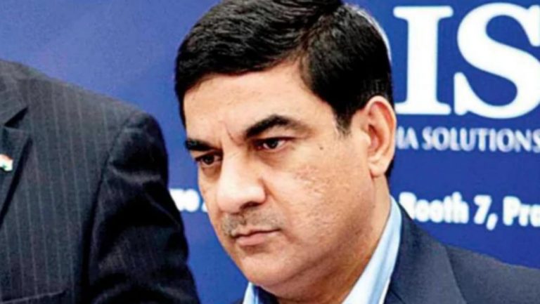 New FIR registered against arms dealer Sanjay Bhandari, may accelerate the probe against Robert Vadra