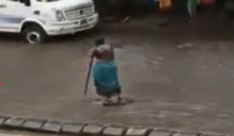 Meet Kanta Murti, the woman who guarded a manhole and saved hundreds of lives as heavy rains flooded Mumbai