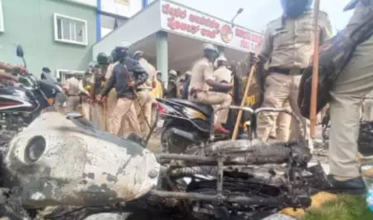 Bengaluru Riots: 21 minors arrested by police in connection with stone-pelting and burning down two police stations