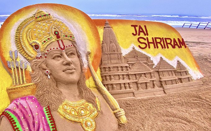Sudarshan Pattnaik's artwork at Puri beach
