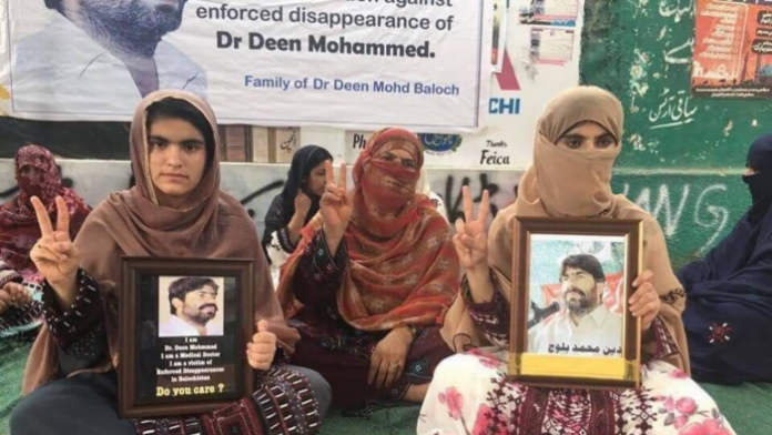 Deen Mohammad Baloch's daughters protesting against the Pakistan government to demand the whereabouts of their father