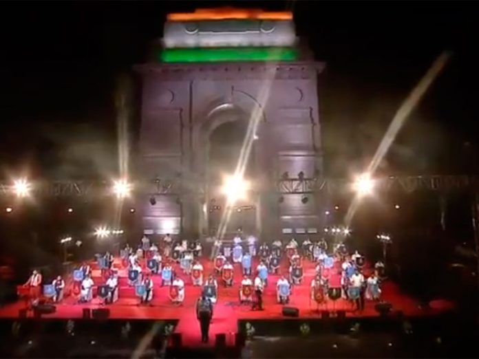 Tri-Services bands Delhi