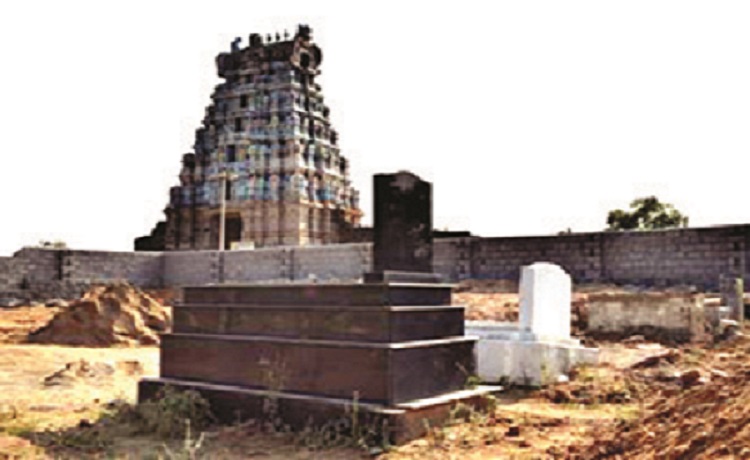 Tamil Nadu: Officials stop funerals at Christian cemetery near Manimoortheeswaram Uchishta Ganapathy temple after allegations of land encroachment