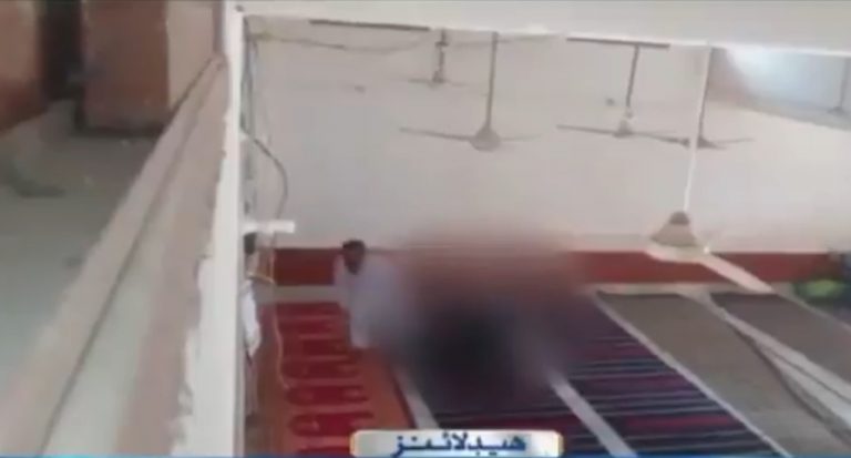 Pakistan: Maulvi rapes child reading Quran in mosque in Sindh province, caught on CCTV