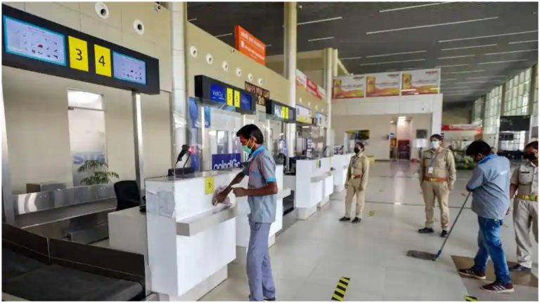 Govt officials wanting exemption from compulsory 14 day home isolation upon arrival in Mumbai now need to take permission from BMC: Details