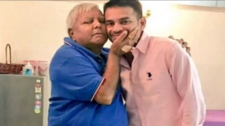 Cracks in Yadav household? Tej Pratap Yadav, son of fodder scam convict Lalu Yadav, tweets cryptic tweet on ‘thieves’ who looted Bihar