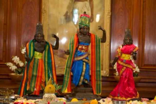 Idols of Rama, Laxman and Sita handed over to India