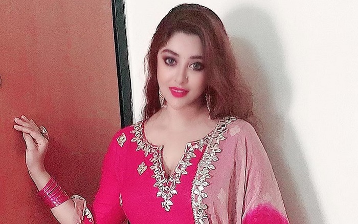 Payal Ghosh shares deleted #MeToo posts from 2018 on her experience with Anurag Kashyap