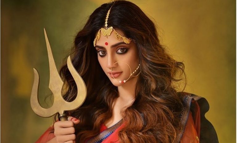 “Your time of death has come”, radical Islamists attack actress-politician Nusrat Jahan on social media after she poses as Goddess Durga