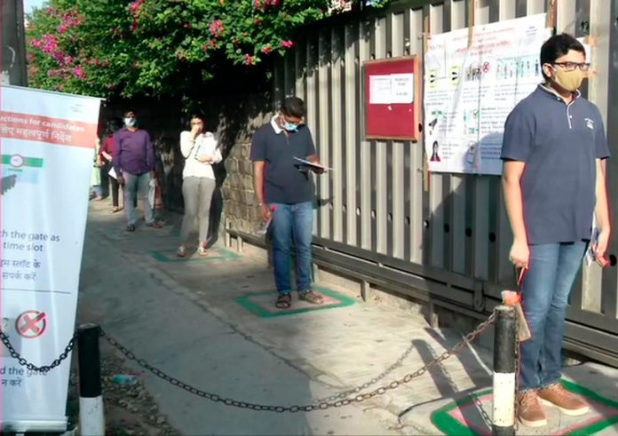 Student reach for JEE exams starting from today