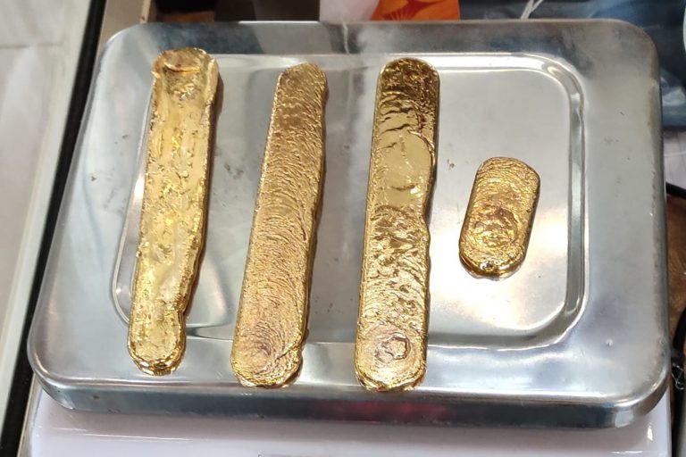 How do Customs officials remove gold concealed in the rectum of smugglers? Things you never thought you’d want to know
