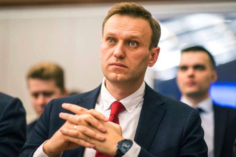 Russian opposition leader Alexei Navalny claims that President Vladimir Putin was behind his suspected poisoning: Reports