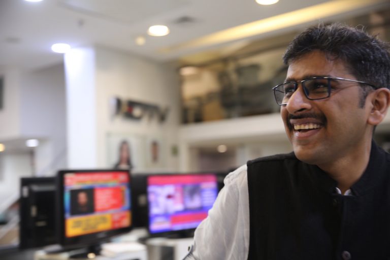 Republic TV pays NDTV anchor Sanket ₹500 to watch Republic, claims report, top officials claim it was tutorial on how to run a successful news channel