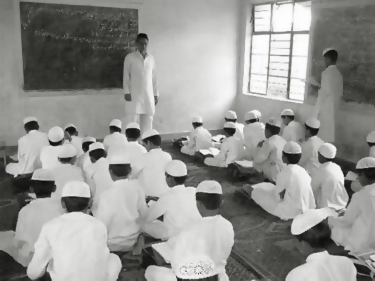 The viral video of a boy describing sexual exploitation by Maulvi in Hathras Madarsa is from 2018. Read details