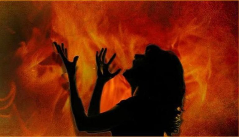 Woman who self-immolated outside UP Vidhan Sabha alleging harassment by in-laws dies in hospital