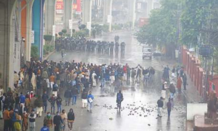 TLP islamists and police clash in Rawalpindi, Pakistan