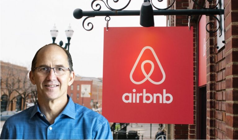 “We are not here to promote American values”: Airbnb co-founder to company top executive over the company sharing user data with China